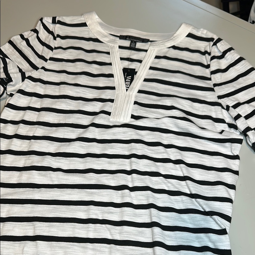 Chic Striped V-Neck Top